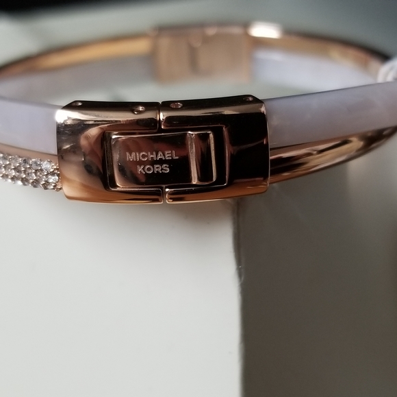 Michael Kors - Pavé rose gold tone wisteria bangle - Picture 8 of 11